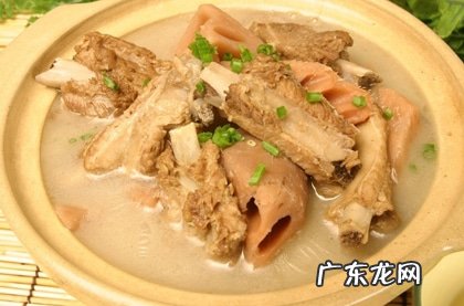 莲藕炖排骨怎么做好吃 简单做法 莲藕炖排骨的做法详细步骤