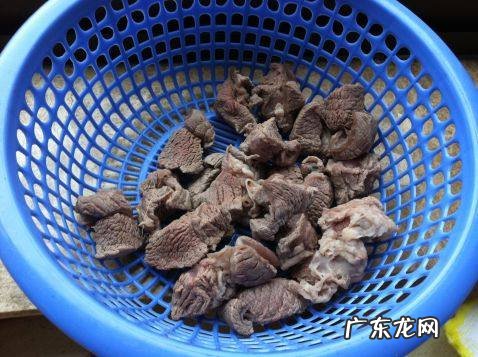 土豆炖牛肉的家常做法窍门 自制土豆炖牛肉的做法教程