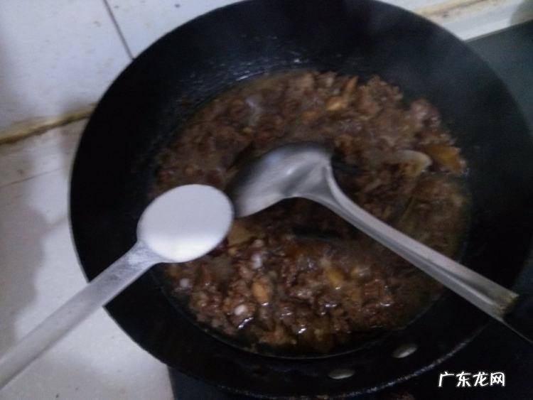 炖牛肉怎样制作 炖牛肉的制作教程图解