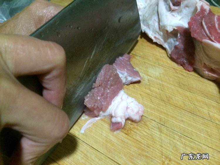 介绍一下炖牛肉的做法 炖牛肉最简单的做法推荐