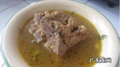 大骨头汤炖菜的家常做法 家常炖大骨头汤的做法介绍