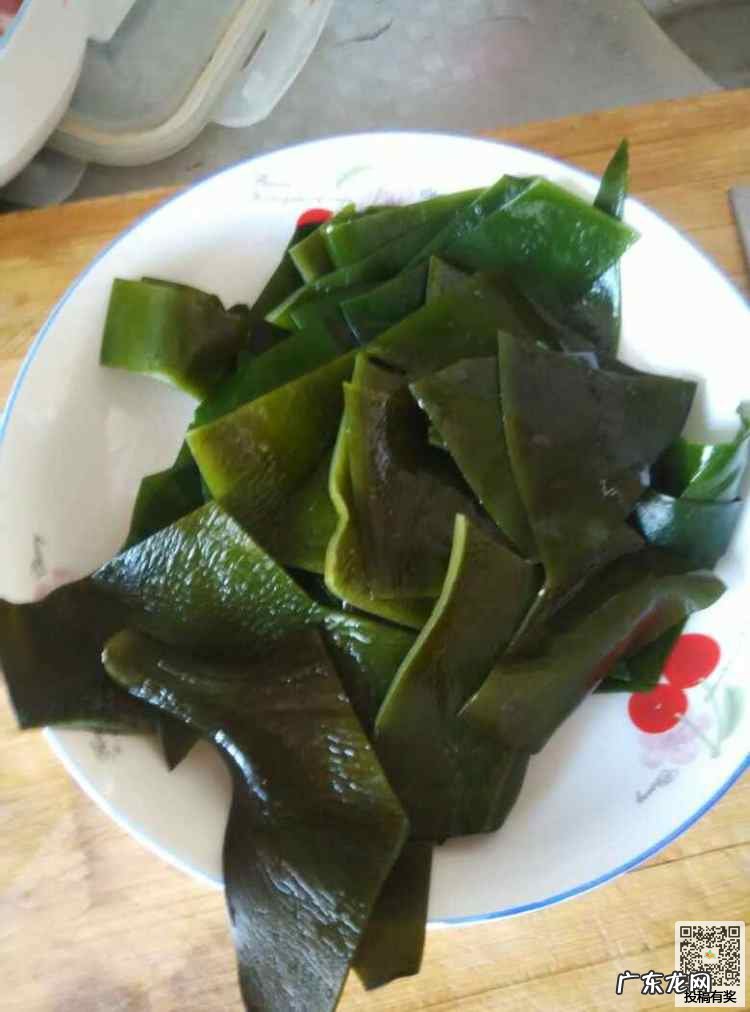 五花肉炖海带结的做法 五花肉炖海带的制作过程图解