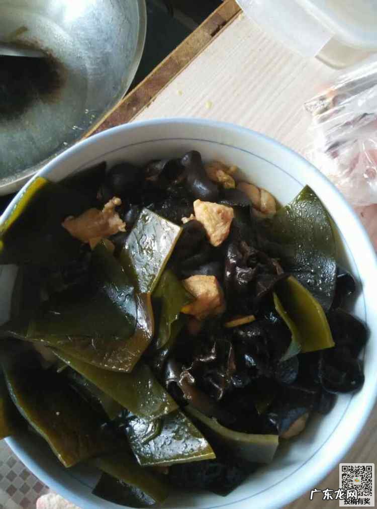 五花肉炖海带结的做法 五花肉炖海带的制作过程图解