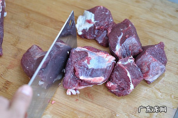 卤牛肉的做法最正宗的做法 美味卤牛肉的做法推荐