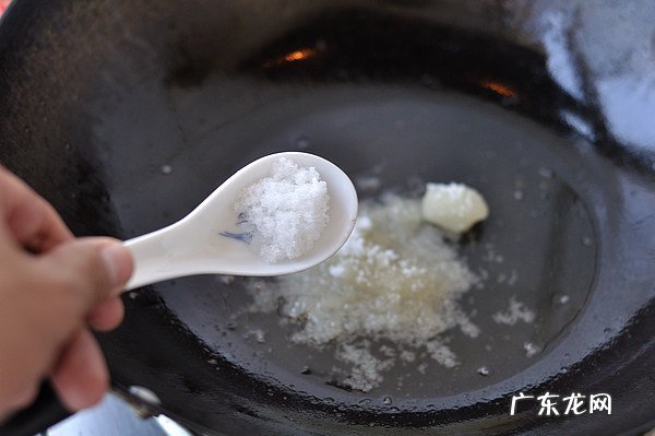 卤牛肉的做法最正宗的做法 美味卤牛肉的做法推荐