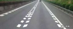 高速公路鱼骨线是什么意思,高速上的鱼骨线表示什么