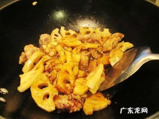 卤莲藕的家常做法 卤排骨莲藕简单又美味的做法