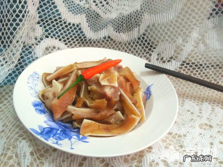 卤猪耳朵的做法 最正宗的做法 卤猪耳朵好吃又营养的做法