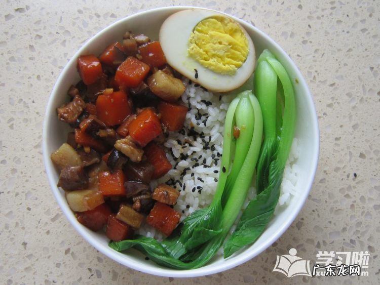 蘑菇卤肉饭的做法 香菇卤肉饭的简单做法图解