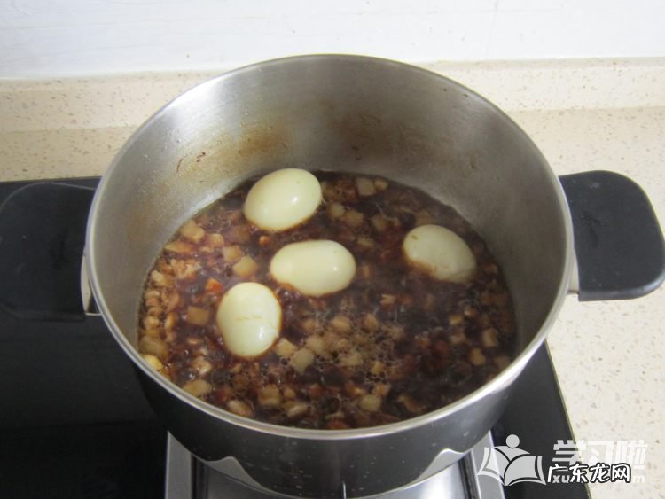 蘑菇卤肉饭的做法 香菇卤肉饭的简单做法图解