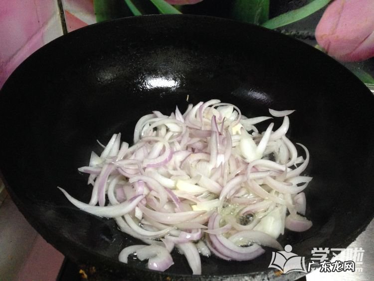 香菇肉卤的家常做法 自制香菇卤肉饭的做法教程