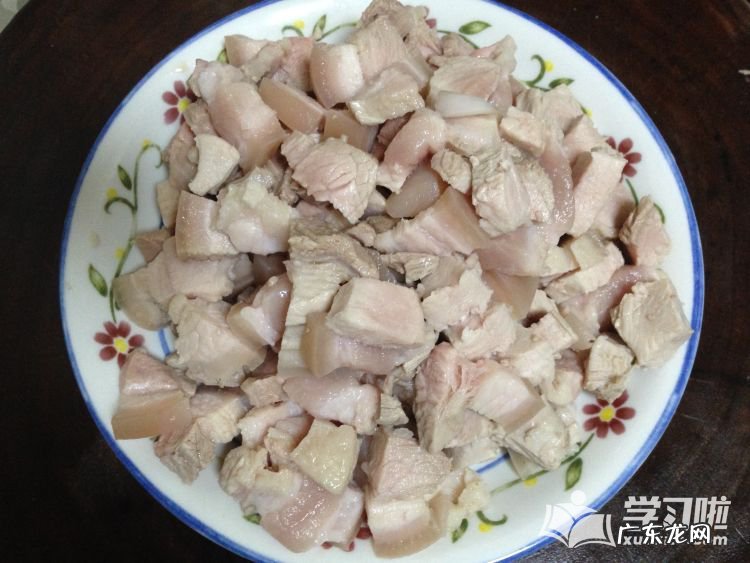 香菇肉卤的家常做法 自制香菇卤肉饭的做法教程