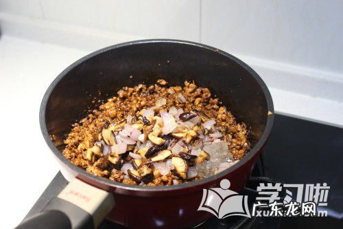 香菇卤饭的做法 香菇卤肉饭的简单制作方法