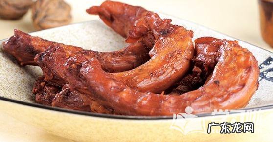 卤鸡脖的做法及配料窍门 卤鸡脖的制作过程图解