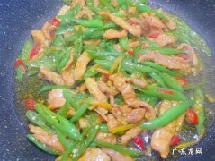 辣椒炒肉怎么炒好吃又嫩？大厨教你一招,学会后比饭店做的还香