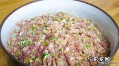 调饺子肉馅怎么调好吃又嫩？大厨教你正确做法,鲜香多汁超美味