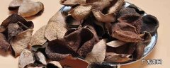 陈皮长白色霉还能用吗,陈皮发白霉