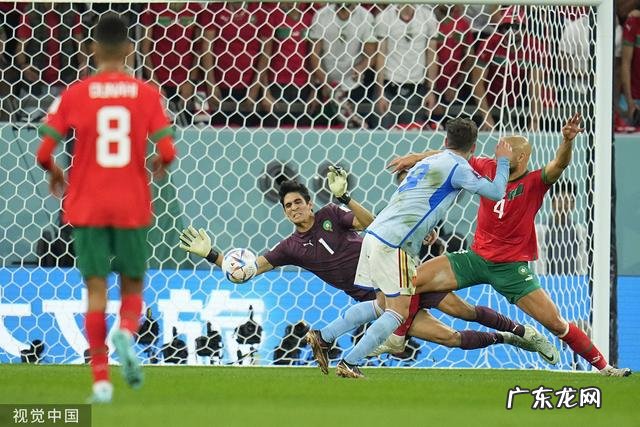 创造历史杀入世界杯八强 摩洛哥3比0西班牙