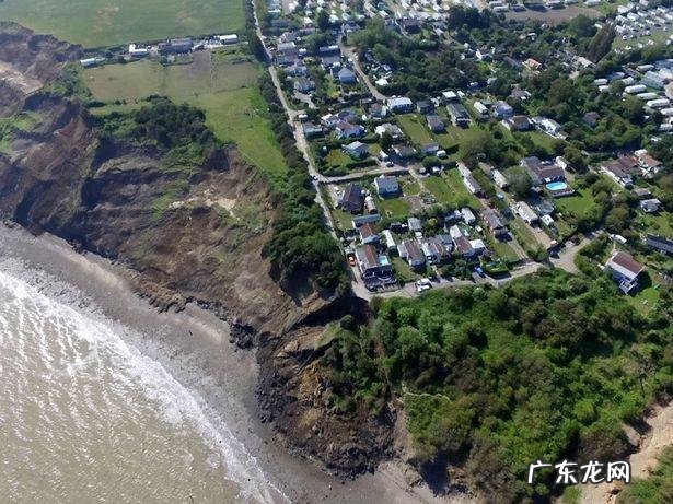 不如出租屋 女子下班回家发现2千万豪宅塌了