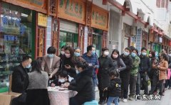 随后男孩的举动亮了 老爸给儿子寄3公斤布洛芬让分给同学
