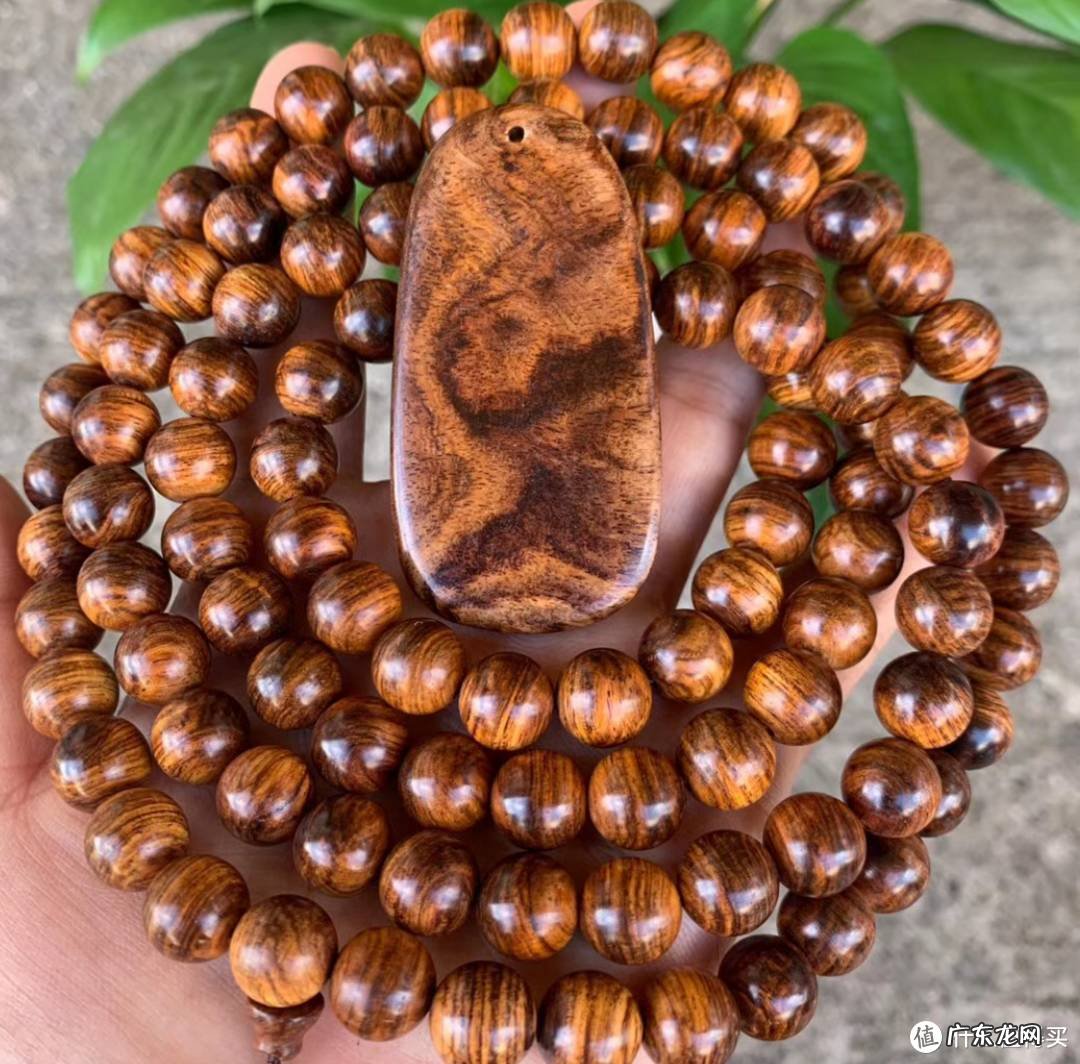 鸡翅木家具的风水作用