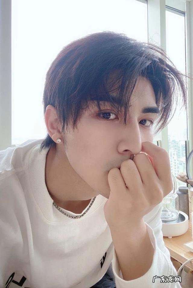 探案甜剧来减压 张思帆说高墨的恋爱体验卡不要也罢