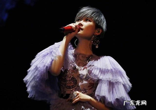 18档音综角逐Q4 李宇春说来我们民谣2022看一场久违的live