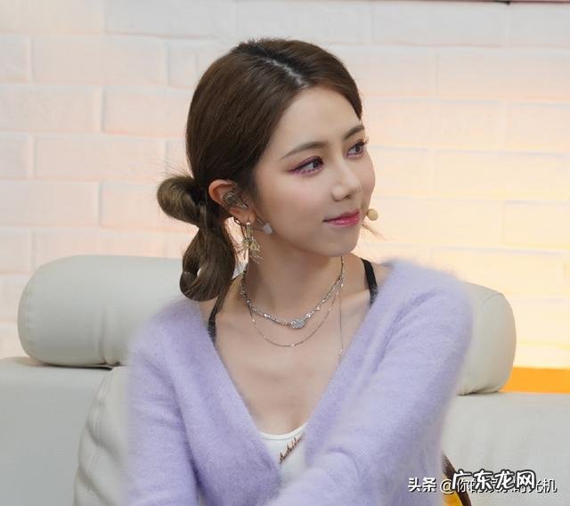 但时代少年团已经做好了接班的准备 王源说我在江苏卫视2023跨年演唱会等你