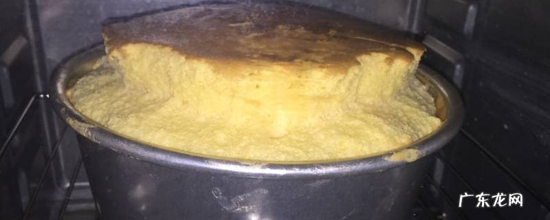 戚风蛋糕膨胀太高开裂原因,戚风蛋糕开始膨胀,后边就塌陷的原因