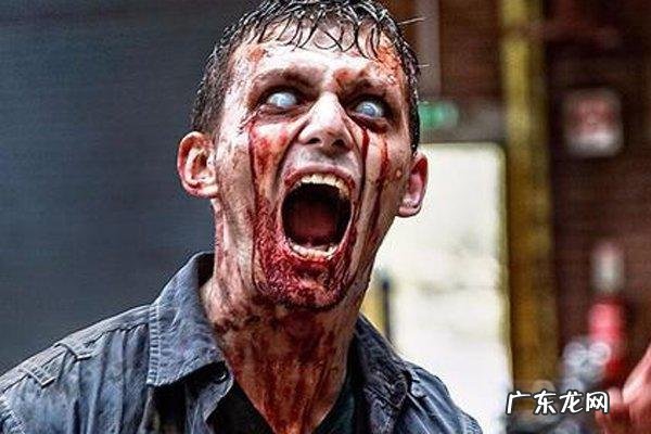 丧尸电影排行前十,第一名是它!你看过几部?