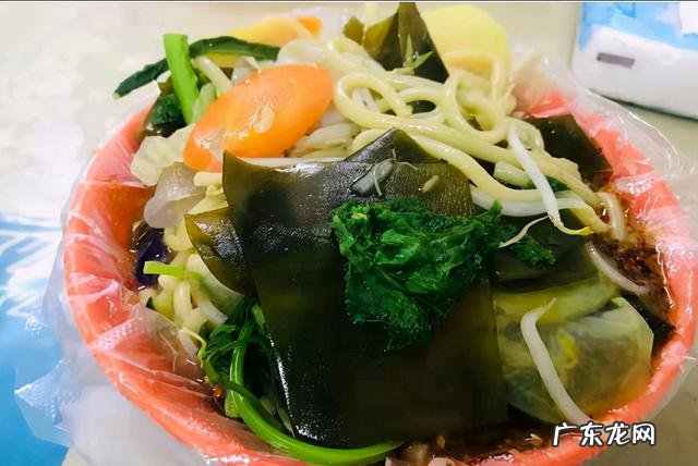 不简单的味道 东北小伙趁症状轻炫1天麻辣烫过瘾