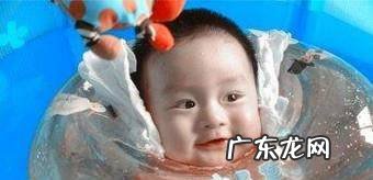如何带婴儿宝宝游泳