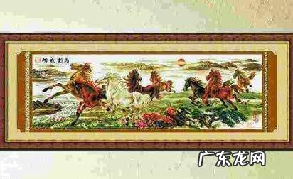 客厅挂什么十字绣好