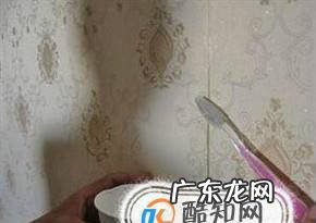 壁纸开裂开边翘边怎么办