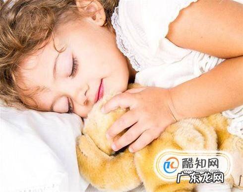 家中孩子几岁分床睡最合适