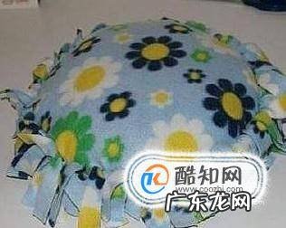 如何用旧衣服做抱枕