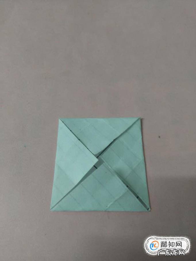 正方形盒子的折法