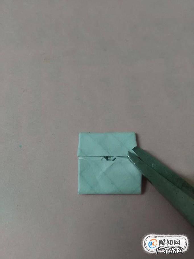 正方形盒子的折法