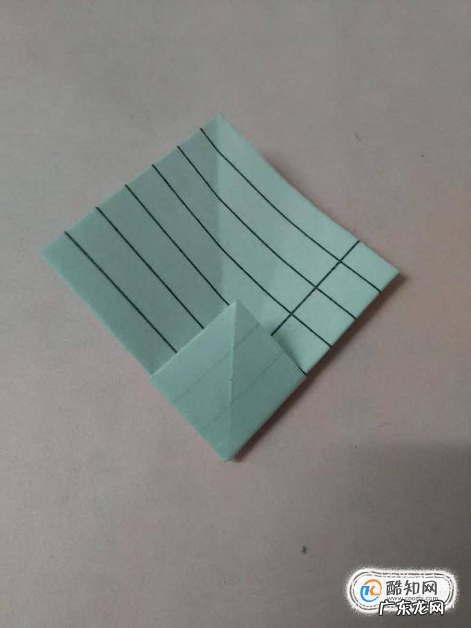 儿童节手工折纸小萝卜的折法