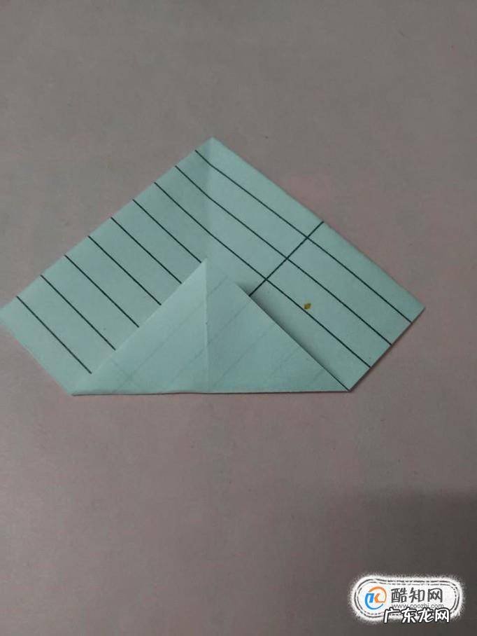 儿童节手工折纸小萝卜的折法