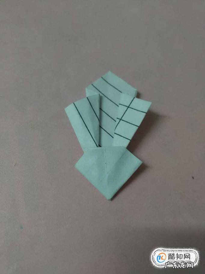 儿童节手工折纸小萝卜的折法