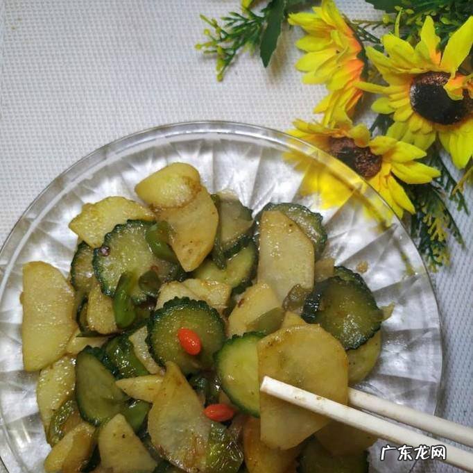 怎么做美味的土豆炒黄瓜