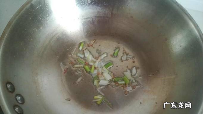 凉拌爽脆莲菜片的做法