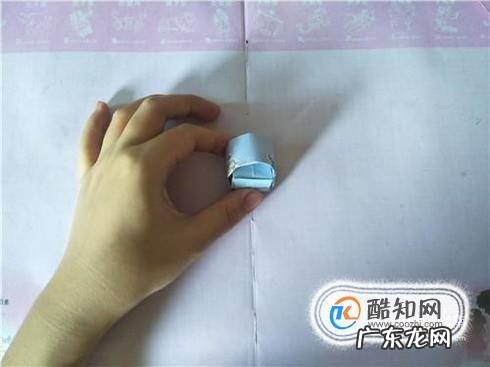 如何折一个可爱的折纸书包