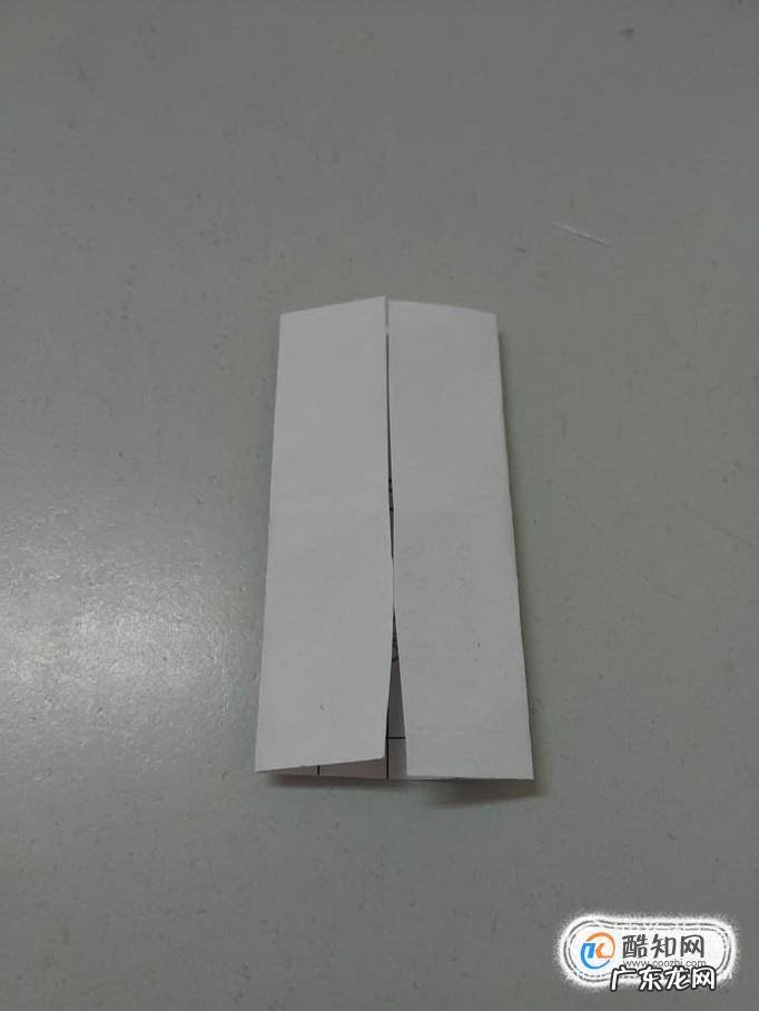 教你用纸折桌子