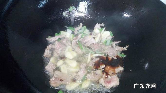 小白菜炒土豆片的家常做法