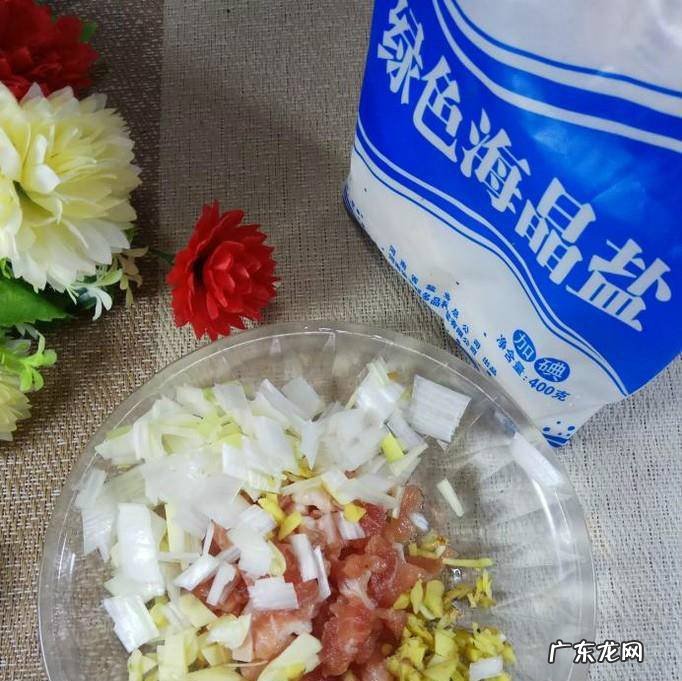 怎样做美味的萝卜蒸肉