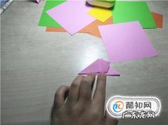 如何折一朵漂亮的小樱花