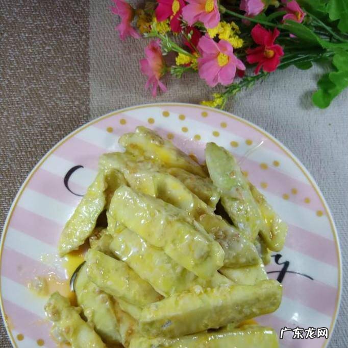 怎样做美味的鸡蛋炸茄条