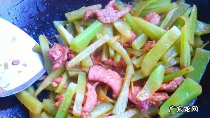 怎么做营养美味的莴苣炒肉健康莴苣家常做法